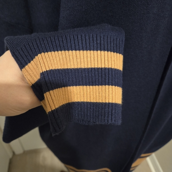 Crown & Ivy Navy and Tan Open Front Poncho, 4x - Picture 5 of 8